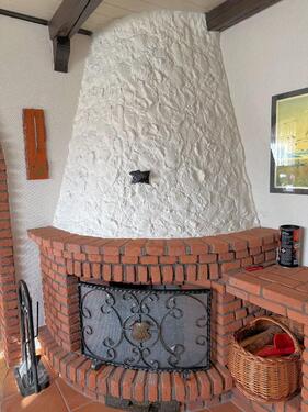 Wohnzimmer (Kamin) funktionstüchtig (vom Schornsteinfeger abgenommen) - 