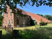 Ostseite - Hof mit 11,5639 ha Ländereien in Berumerfehn (absolute Alleinlage)