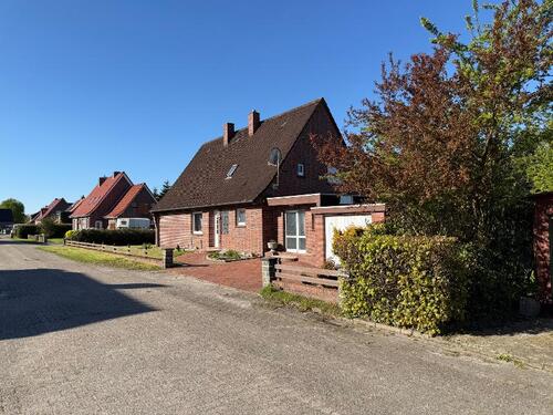 Nord-Ost - Einfamilienhaus mit 176,00 m&sup2; in Osteel zum Kaufen