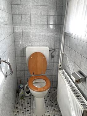 WC - 