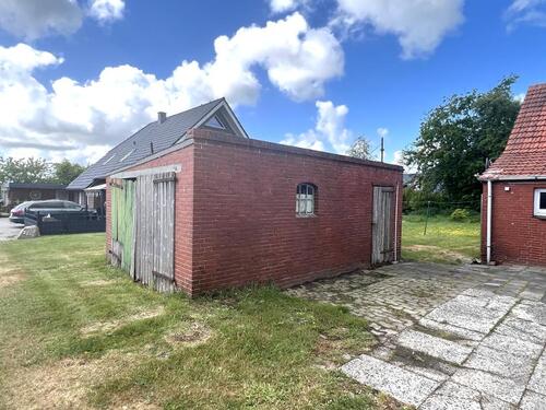 alte Garage - Einfamilienhaus in Leezdorf zum Kaufen