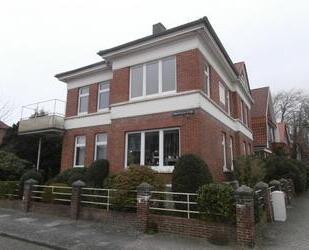 Altbau-Oberwohnung (ohne Schrägen)-neu renoviert - in Norden