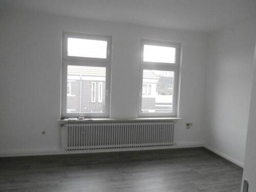 Zimmer 1 - 4 Zimmer Etagenwohnung zur Miete in Norden