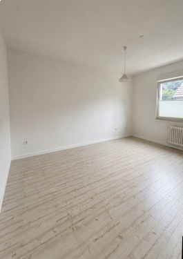 IMG_0183 - Kamin Ofen WG Gummersbach AI - 310,00&nbsp;EUR Kaltmiete, ca.&nbsp; 19,00&nbsp;m&sup2;&nbsp;Wohnfl&auml;che