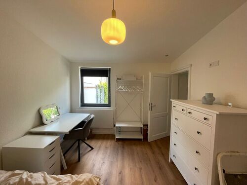 9d008da8-e459-45b2-a2e5-944ce321aa6b - WG-Zimmer in 2er WG mit Terrasse