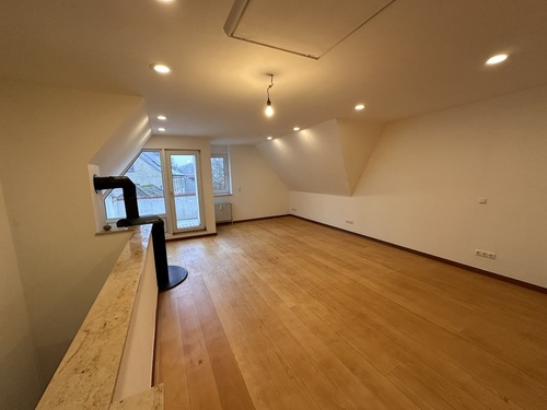 IMG_6753 - Neu renovierte 5-Zimmer Wohnung auf 2 Ebenen