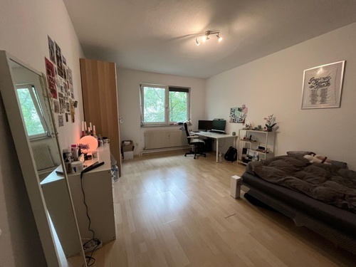 Bild 1 - Last-Minute: Riesiges 21m² Zimmer in Bessungen direkt an der Orangerie frei zum 01.08.!