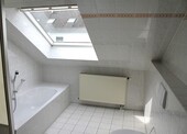 Bad - Dachgeschoßwohnung mit 84,00 m&sup2; in Johannesberg zur Miete
