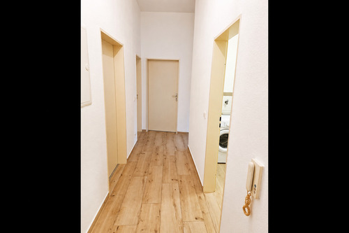 Gang - 3- Zimmerwohnung mit 65,00 m&sup2; in Pforzheim zur Miete