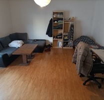 Sehr großes Zimmer mit Balkon in 2er WG - Frankfurt am Main