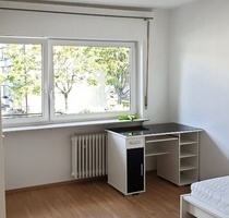 !Zimmer frei in 3er WG! - 400,00&nbsp;EUR Kaltmiete, ca.&nbsp; 16,00&nbsp;m&sup2;&nbsp;Wohnfl&auml;che in Karlsruhe (PLZ: 76135)