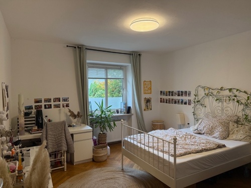 Schlafzimmer - Zimmer mit Garten in 93qm WG in München-Harlaching