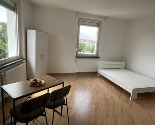 Möblierte 4 Zimmer- WG am Maffeiplatz - Nürnberg