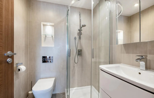 8 - 1 Zimmer WHNG-(MITTE) - 600,00&nbsp;EUR Kaltmiete, ca.&nbsp; 32,00&nbsp;m&sup2;&nbsp;Wohnfl&auml;che