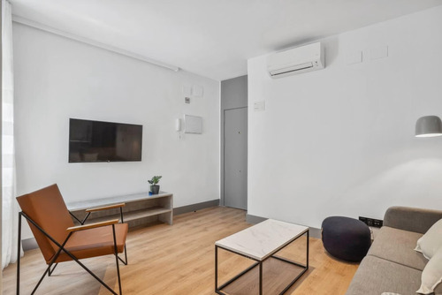 L (1) - 1- Zimmerwohnung in Berlin
