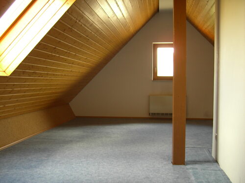 Dachspitz Zimmer ost 1 inserieren - 