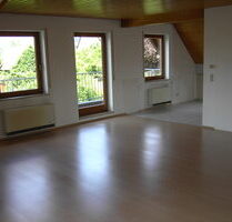 71120 Grafenau: attraktive, charmante und sonnige 5 Zimmer-Maisonette DG-Wohnung mit vielen Möglich