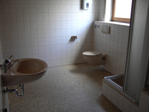 Bad 3 inserieren - 5- Zimmerwohnung mit 120,00 m&sup2; in Grafenau zur Miete