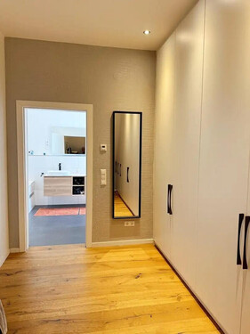Bad Dusche - 10 Zimmer Zweifamilienhaus in Karlsruhe