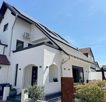 Zwei Häuser, viele Möglichkeiten: Modernisiertes Wohnensemble in Karlsruhe-Daxlanden