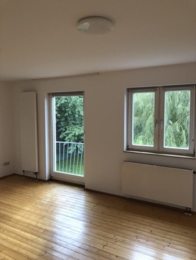 1AD3733A-133B-4DB6-930F-F1B5E917FA5C_1_105_c - 20qm großes Zimmer in 3er WG frei ab 01.09.2026