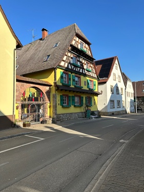 Aussenansicht Tag - Lebensqualität-WG in herrlichem Fachwerkhaus von 1793 mit allem Komfort in Bruchsal-Heidelsheim