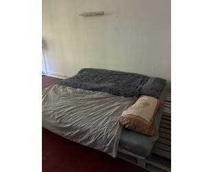 WG-Zimmer mit Balkon - 255,00&nbsp;EUR Kaltmiete, ca.&nbsp; 29,00&nbsp;m&sup2;&nbsp;Wohnfl&auml;che in Frankfurt (Oder) (PLZ: 15230)