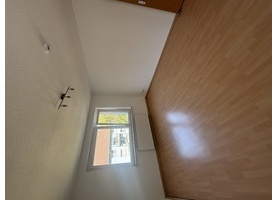 Großes Zimmer in 2er WG - 304,00&nbsp;EUR Kaltmiete, ca.&nbsp; 17,00&nbsp;m&sup2;&nbsp;Wohnfl&auml;che in Hannover (PLZ: 30159)