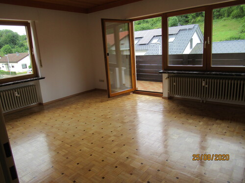 Bild 1 Flur - 4- Zimmerwohnung zur Miete in Donzdorf
