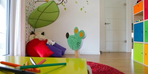 Kinderzimmer mit Spielbereich - 