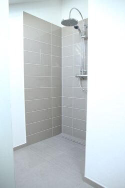 Edles Duschbad mit Stil - 