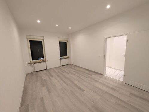 ef4cca37-6e6f-4d87-a1fd-6af45447d4dc-1969430622 - 1- Zimmerwohnung zur Miete in Fürth