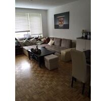 3-Zimmer-Wohnung mit Balkon, Loggia - Stuttgart