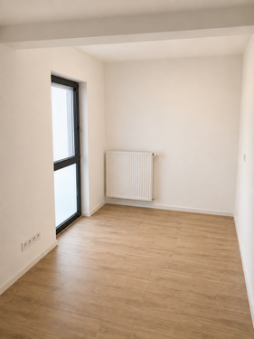 4 offenes Zimmer neben dem Wohnzimmer - Helle und gepflegte 3,5-Zimmer-Erdgeschosswohnung mit Wohlfühlcharakter