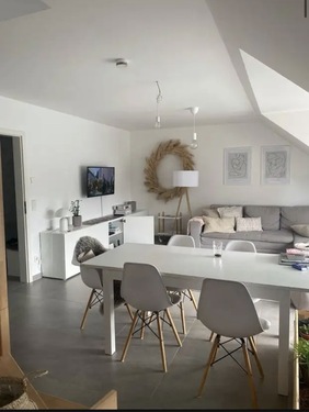 IMG_0412 - Moderne 4-Zimmer-Wohnung inkl. ausgebautem Spitzboden, Fußbodenheizung und 2 Stellplätzen
