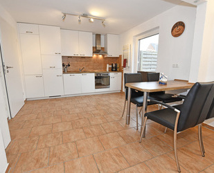 Büsum 2 Zi. Wohnung mit Garten - 900,00&nbsp;EUR Kaltmiete, ca.&nbsp; 63,00&nbsp;m&sup2;&nbsp;Wohnfl&auml;che in Büsum (PLZ: 25761)
