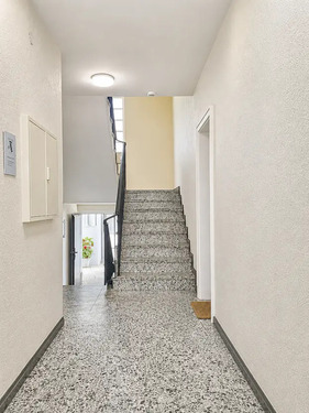 Treppenaufgang - 2 Zimmer 2- Zimmerwohnung zum Kaufen in Hilden