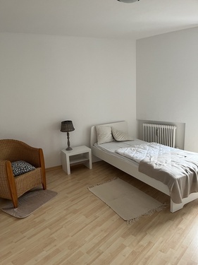 IMG_7734 - Helles Zimmer in 2er WG - 890,00&nbsp;EUR Kaltmiete, ca.&nbsp; 11,00&nbsp;m&sup2;&nbsp;Wohnfl&auml;che