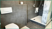...fast bodengleicher Dusche - 