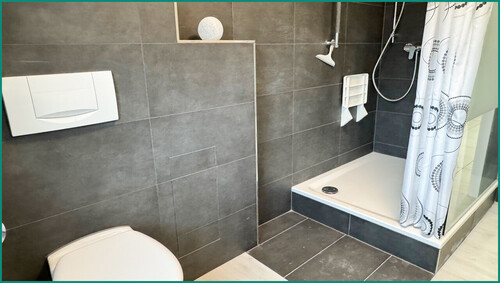 ...fast bodengleicher Dusche - 