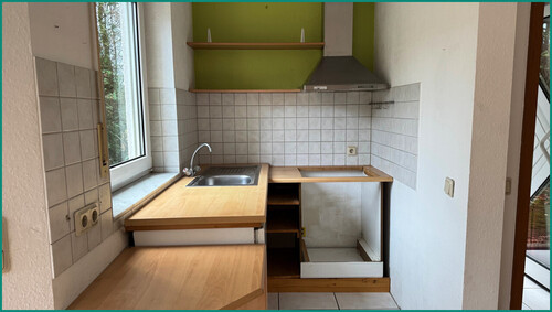 Die Kücheneinbauten in der Einliegerwohnung können übernommen werden - 