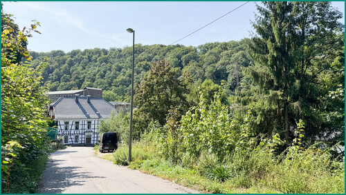 Straße in die Ortschaft Vogelsmühle - 3 Zimmer Etagenwohnung zum Kaufen in Radevormwald