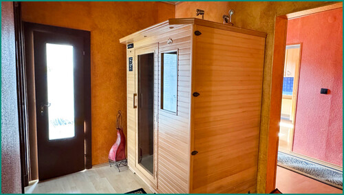 Diele mit Infrarotkabine - 3 Zimmer Etagenwohnung in Radevormwald