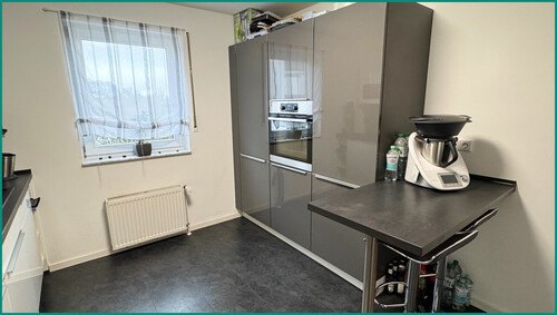 ...und weiteren Einbauten inklusive - 