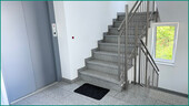 Helles und modernes Treppenhaus mit Aufzug - Etagenwohnung mit 90,20 m&sup2; in Schwelm zum Kaufen
