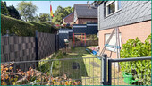 Zugang zum Garten von der linken Hausseite - 