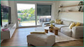 Großes helles Wohnzimmer mit... - 