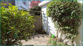 Seitlicher Zugang zur Garage - 