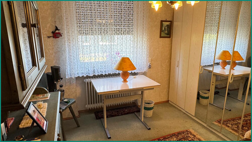 Kinder- oder Schlafzimmer im Erdgeschoss - 