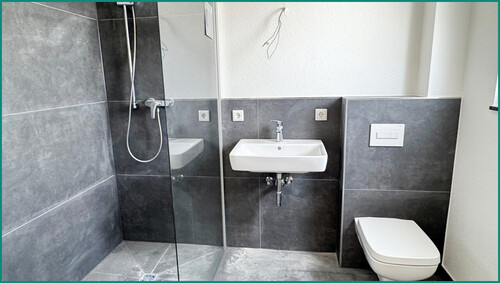 Großes Duschbad mit Fenster - Etagenwohnung mit 87,00 m&sup2; in Radevormwald zur Miete